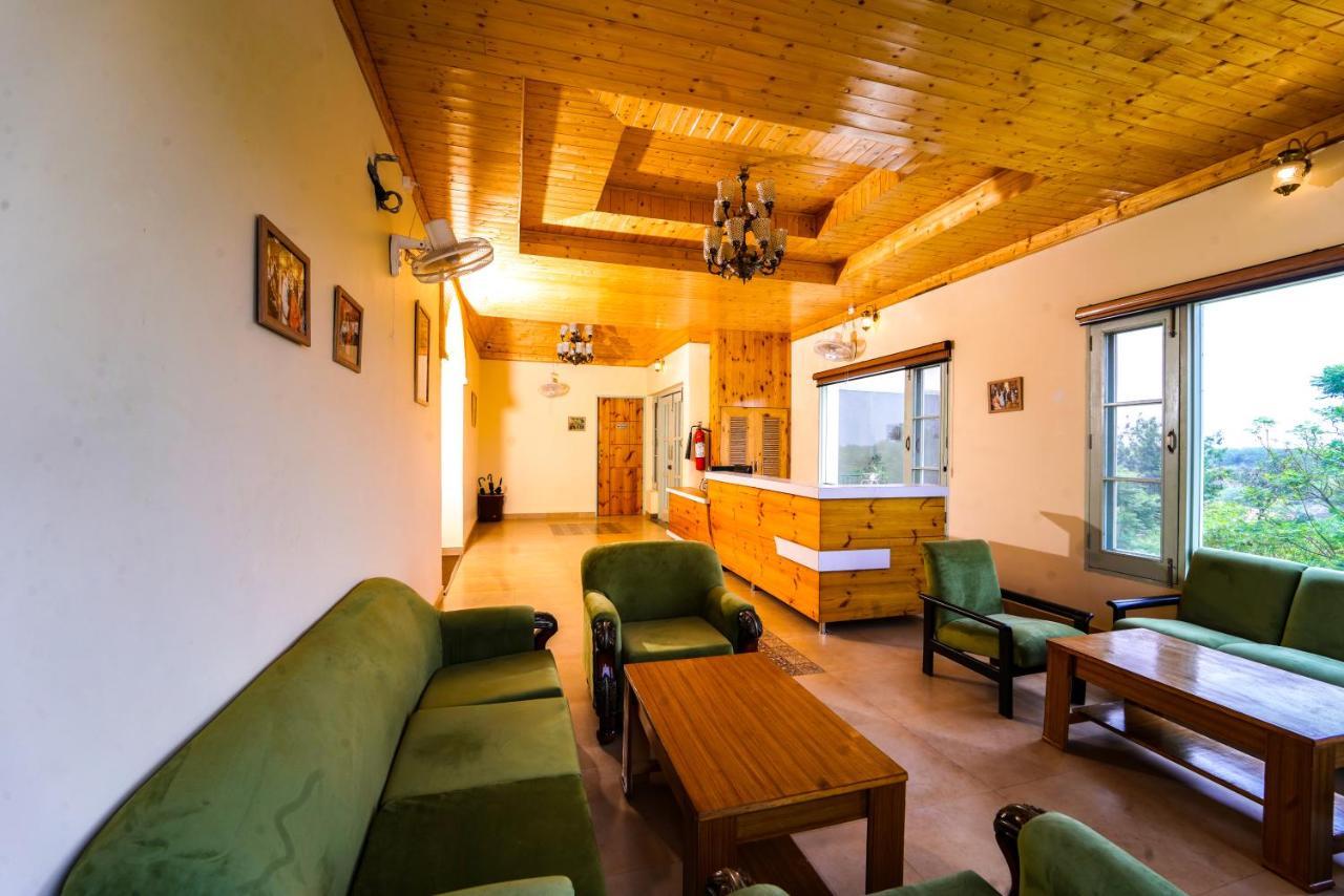 Hotel Sarai Bharatgarh Nohan Екстериор снимка